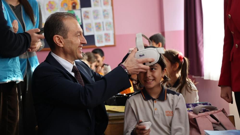 Uludağ Enerji 70 Bin Öğrenciye Enerji Tasarrufu Bilinci Kazandırdı! (2)