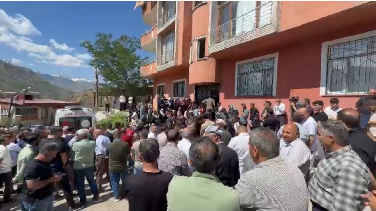 Uzman Çavuş Silahla Ev Bastı! Çok Sayıda Kişiyi Öldürüp Intihara Kalkıştı (1)-2