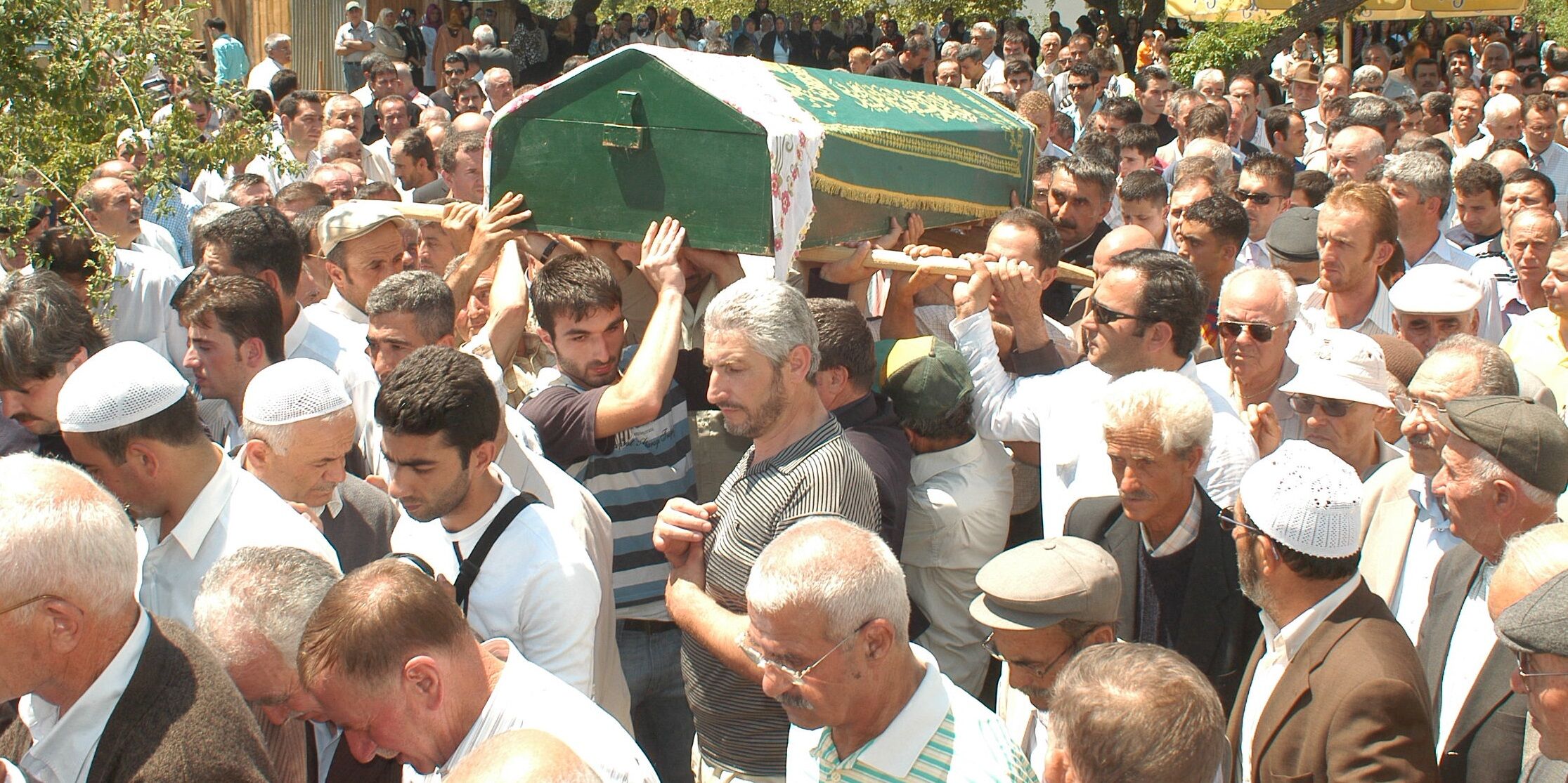 Vefat Edenler Cenaze Bilgileri Ölüm Haberleri Mezarlık Kabir Bilgileri Gencgazete (244) 12 Haziran 2026 Cuma