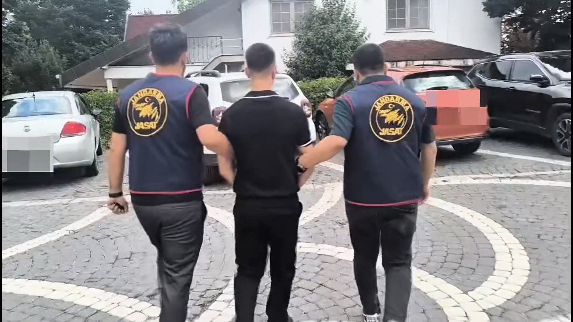 Bursa Merkezli Sahte Alışveriş Sitesi Operasyonu! 7 Tutuklama (1)
