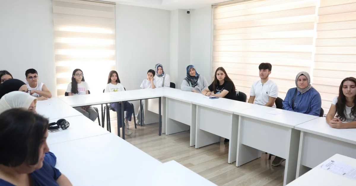 Bursa Osmangazi’de Ücretsiz Lgs Desteği Tercih Döneminde De Sürüyor (4)