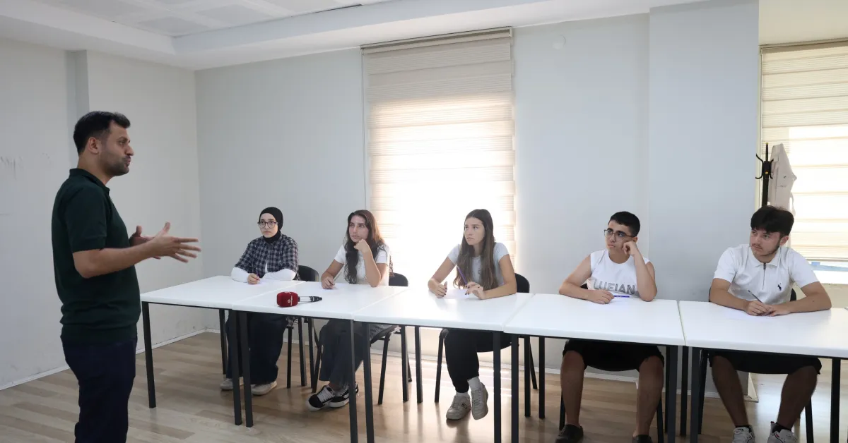 Bursa Osmangazi’de Ücretsiz Lgs Desteği Tercih Döneminde De Sürüyor (5)