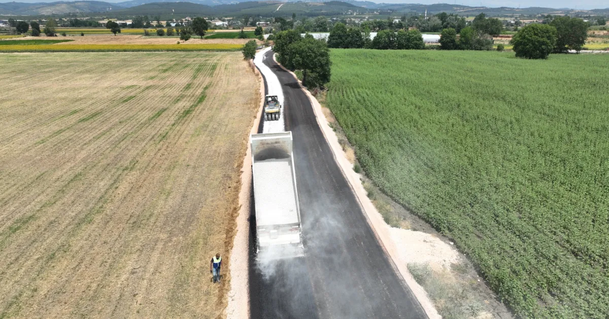 Bursa’da Kırsal Ulaşım Için 4 Bin 100 Metrelik Yol Çalışması (4)