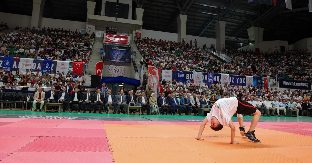 Bursa’da Yaz Spor Okulları Başladı 30 Bin Çocuk Sporla Buluşacak (5)