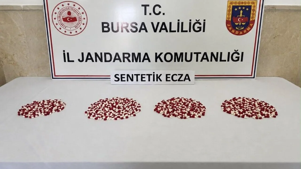 Bursa’da Zehir Tacirlerine Darbe 1.098 Hap Ele Geçirildi 1