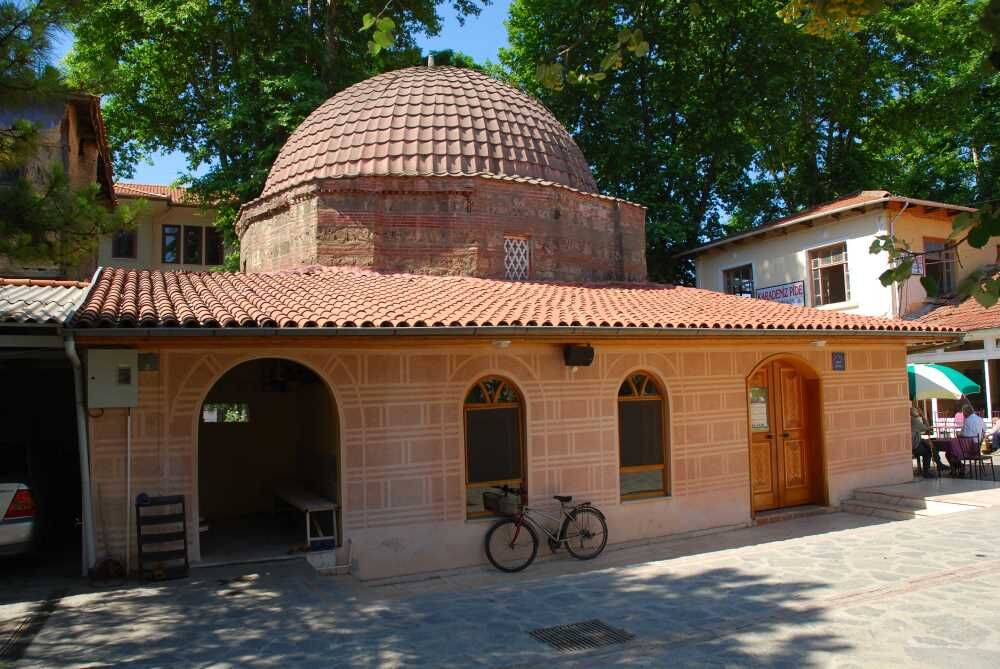 Bursa'nın Meşhur Ve En Çok Ziyaret Edilen Camileri Gencgazete (8)