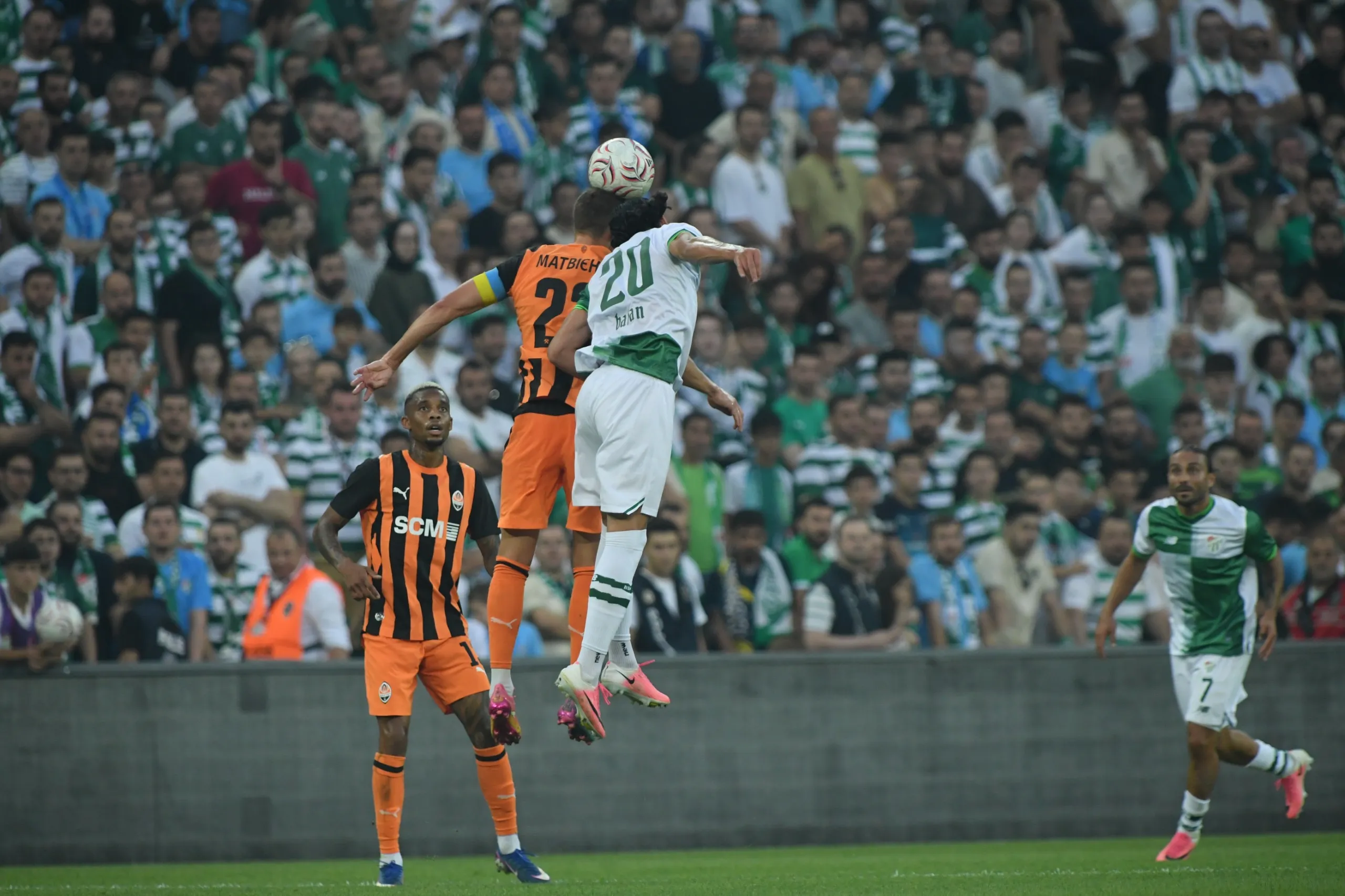 Bursaspor Shakhtar Donetsk Maç Özeti (4)