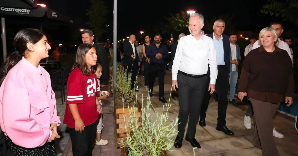Gastro Kafe Kanal İnegöl’de Hizmete Başladı (4)