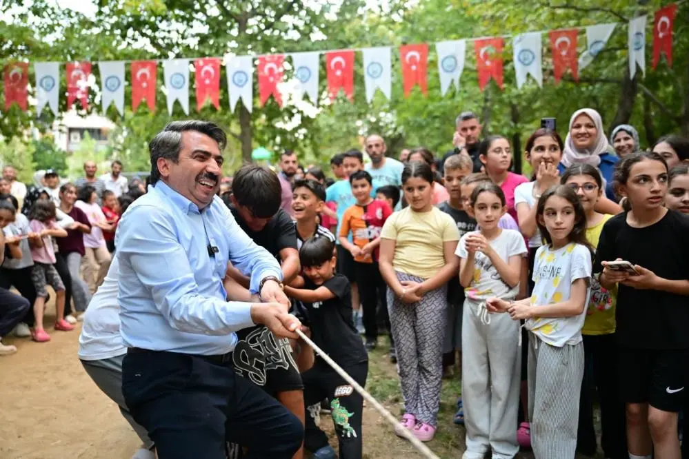 Genç Gazete Başkan Yılmaz Miniklerin Sevincine Ortak Oldu