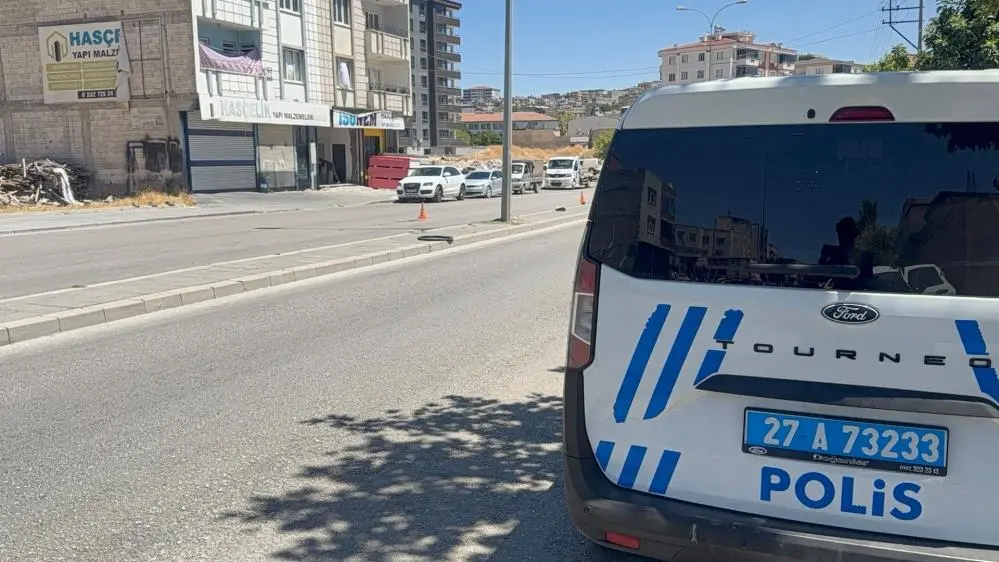 Genç Gazete Boşanma Aşamasındaki Eşi Tarafından Silahla Vurulan Kadın Ağır Yaralandı 1