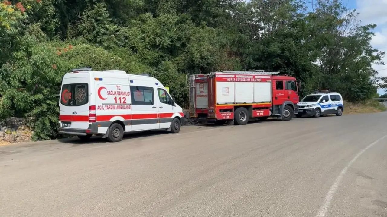 Genç Gazete Bursa’da 10 Metreden Düştü, Yardıma Gelen Polislerden Kaçtı 1