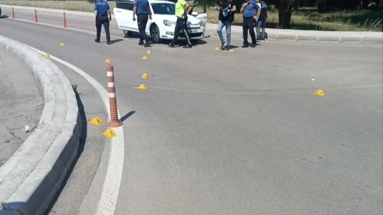 Genç Gazete Bursa’da Boşanma Davası Sonrası Ortalık Karıştı Biri Kadın 5 Kişi Gözaltına Alındı 1