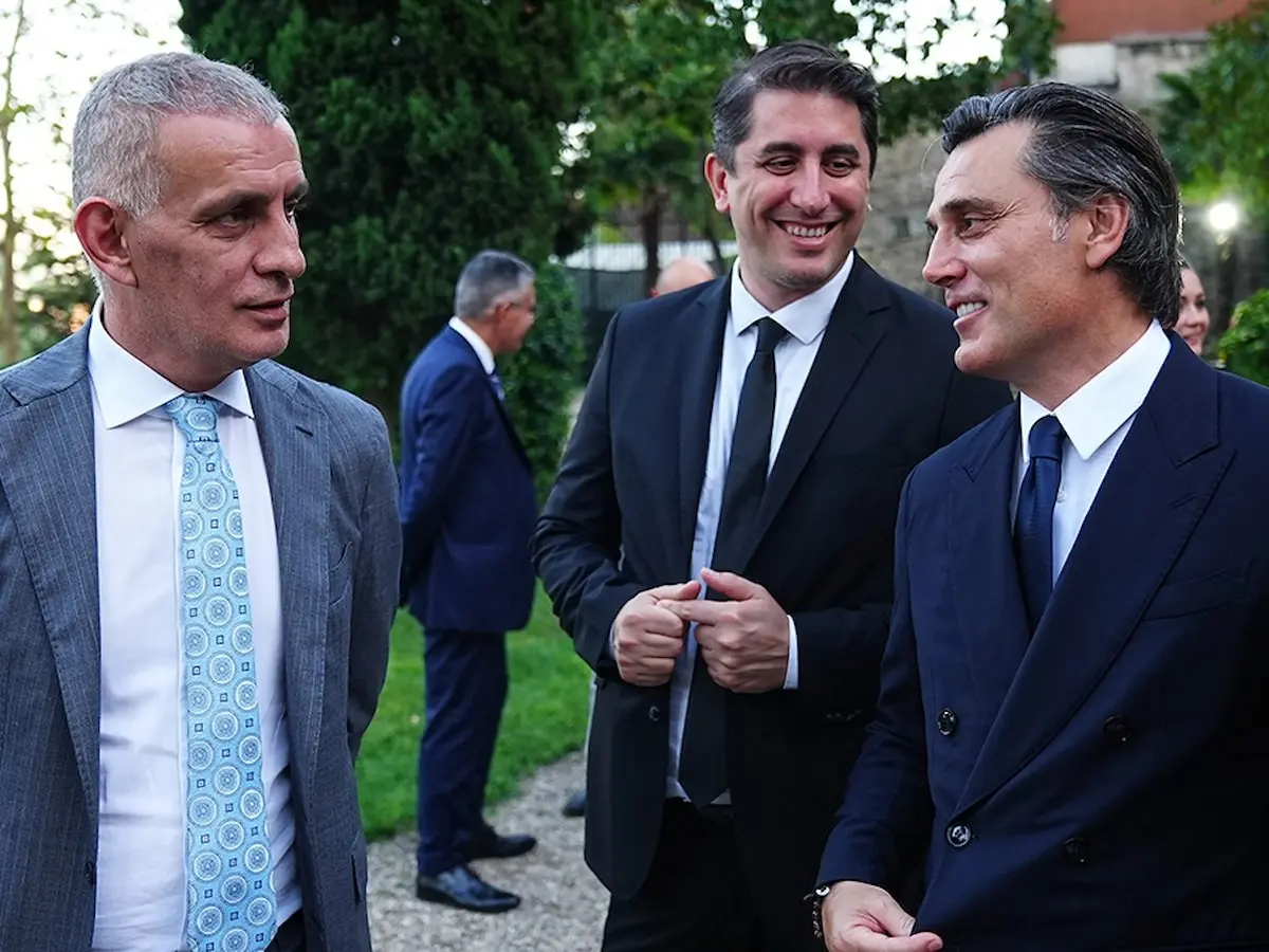 Genç Gazete Eski Bakan Varank Tff Başkanı Ve Montella'yı İstifaya Davet Etti