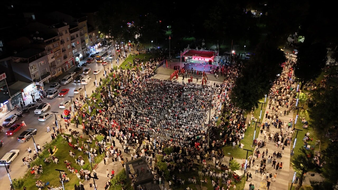 Genç Gazete İnegöl, 15 Temmuz’un 10’Uncu Yılında Tek Yürek Oldu 1