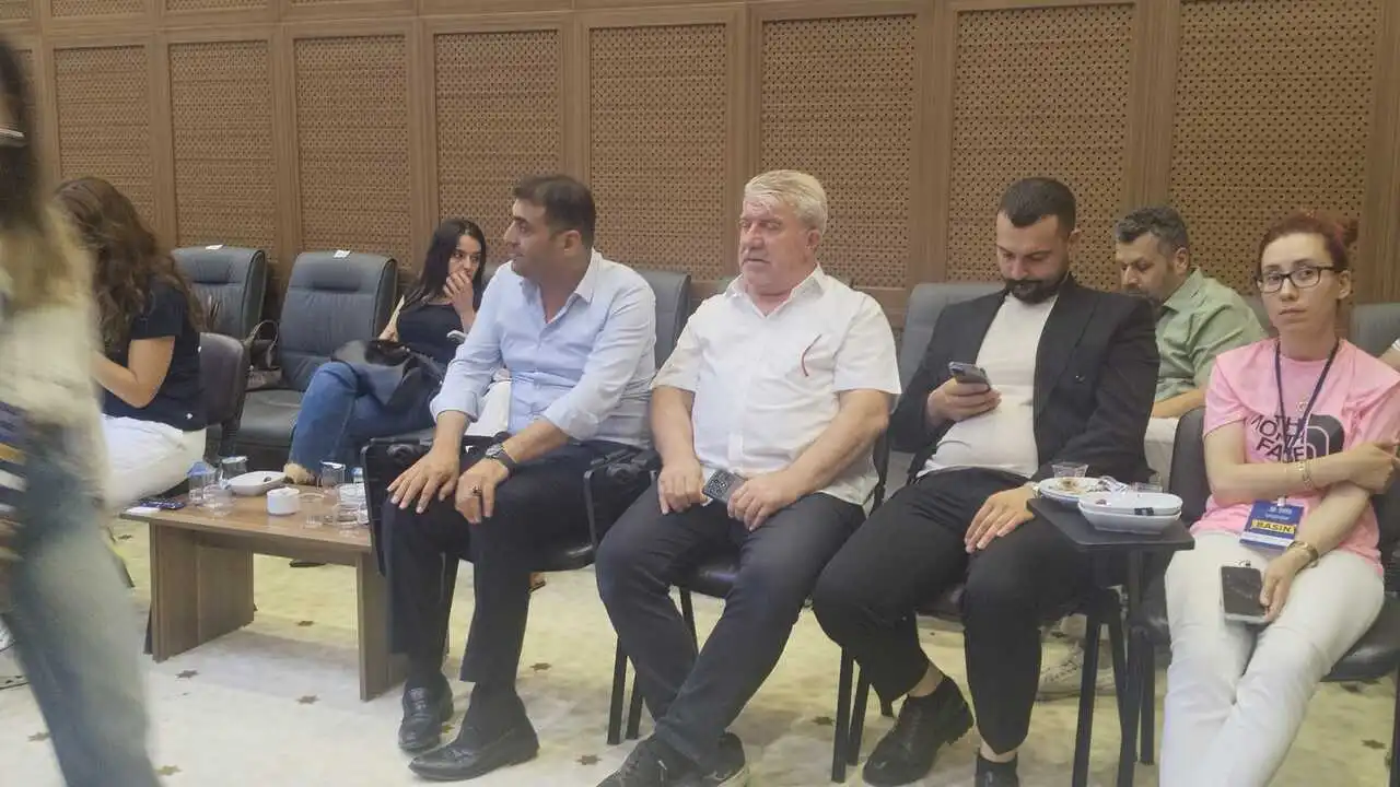 Genç Gazete İnegöllü Muhtar Her Yerde! 1
