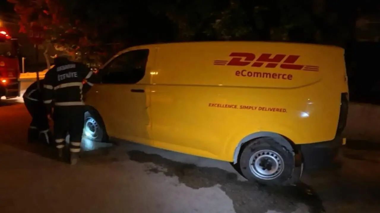 Genç Gazete Lastikleri Kesip Mazot Döktü, Kaçarken Değil İzlerken Yakalandı