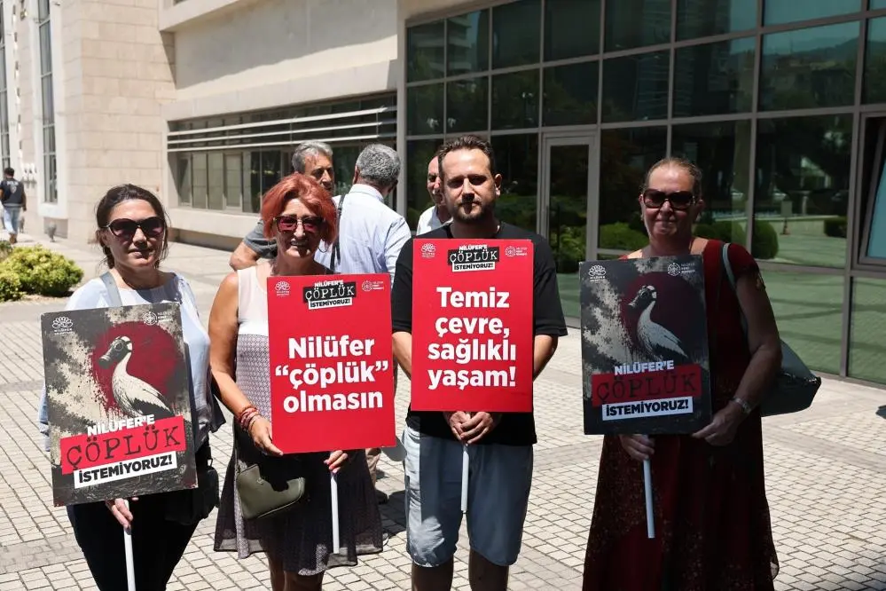 Genç Gazete Nilüfer’de Katı Atık Tesisine Karşı 5 Bin İmza Büyükşehir’e Teslim Edildi 1