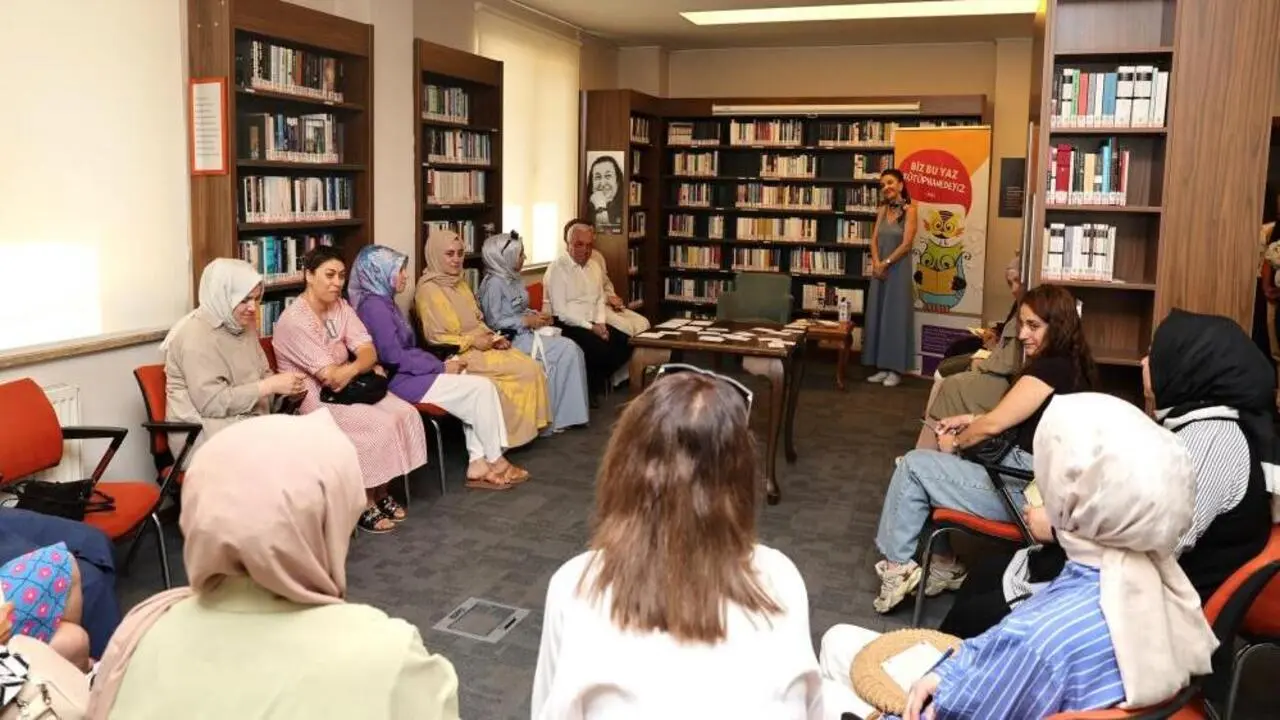 Genç Gazete Nilüfer’de Minikler Okula Kütüphanede Hazırlanıyor