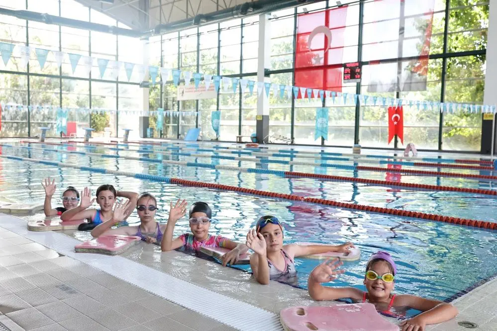 Genç Gazete Nilüfer’in Kırsal Mahallelerindeki Çocuklar Yüzme Öğreniyor 1
