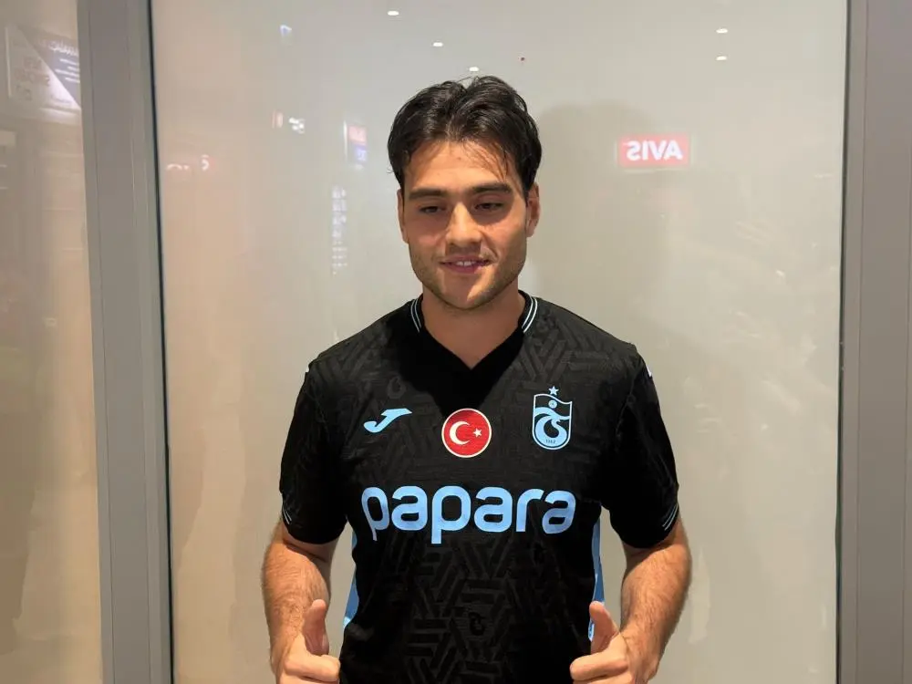 Genç Gazete Trabzonspor’un Anlaşmaya Vardığı Aral Şimşir Trabzon’a Geldi 1