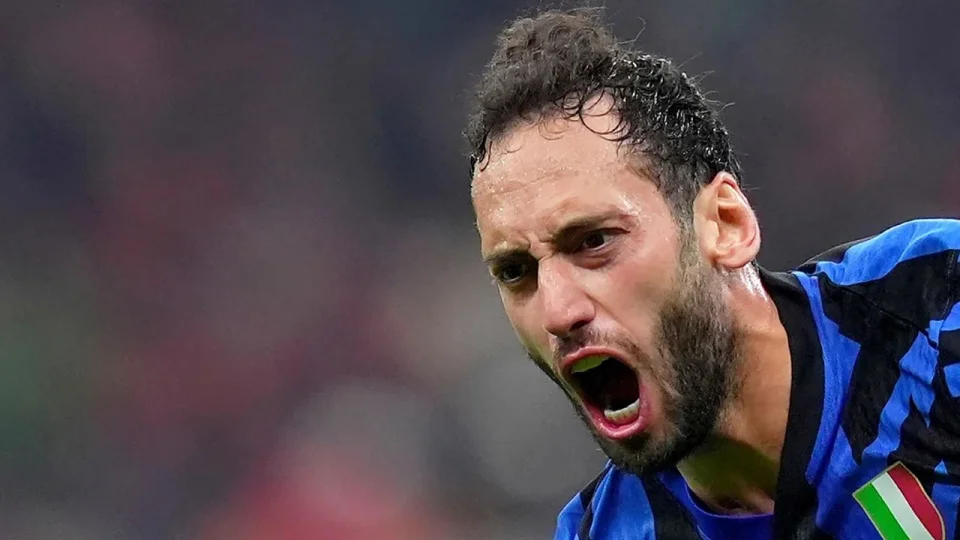 Hakan Çalhanoğlu Fenerbahçe Forması Için Harekete Geçti! Aziz Yıldırım’a Mesaj Gönderdi (6)