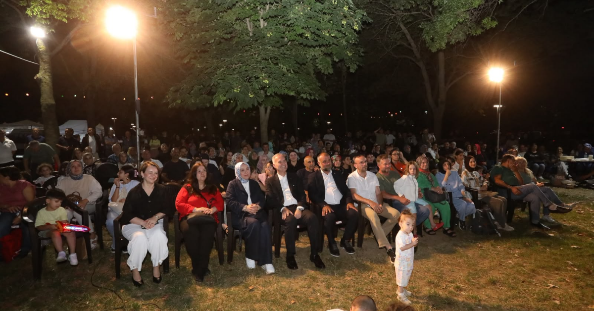 Hanımeli Alışveriş Şenliği İnegöl’de 219 Stantla Devam Ediyor (4)