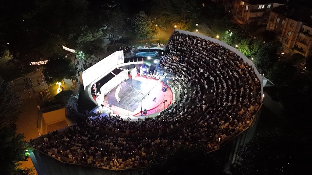İnegöl Festivalin Ikinci Gününde Kültürlerle Renklendi (1)