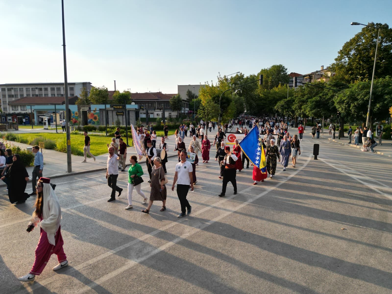 İnegöl’de 39. Uluslararası Kültür Sanat Festivali Başladı (3)
