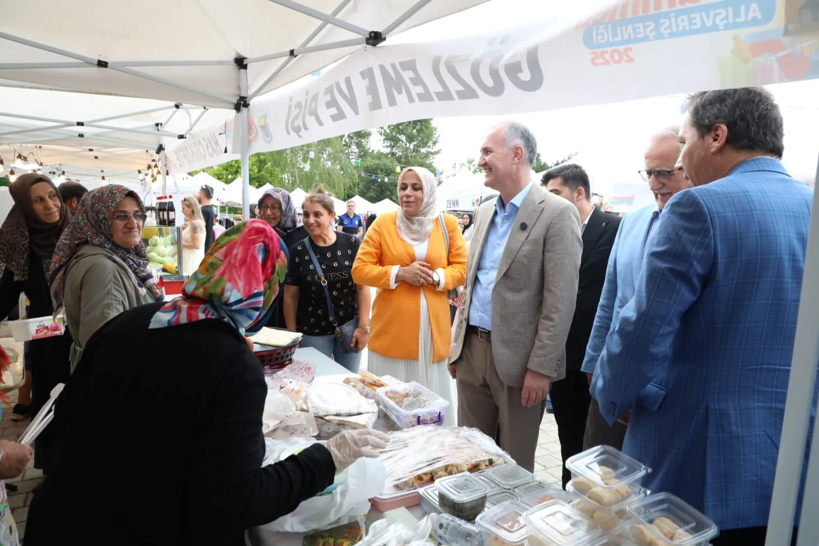 İnegöl’de 5. Hanımeli Alışveriş Şenliği Başlıyor 219 Stant 9 Gün Açık Kalacak (3)