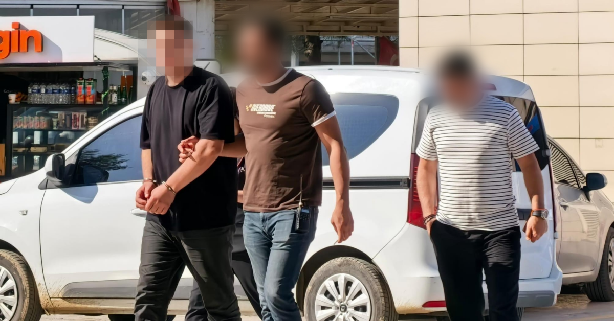İnegöl’de Arkadaşını Tehdit Ederek 80 Bin Liralık Borcunu Ödettiği Iddia Edilen Şüpheli Yakalandı (1)