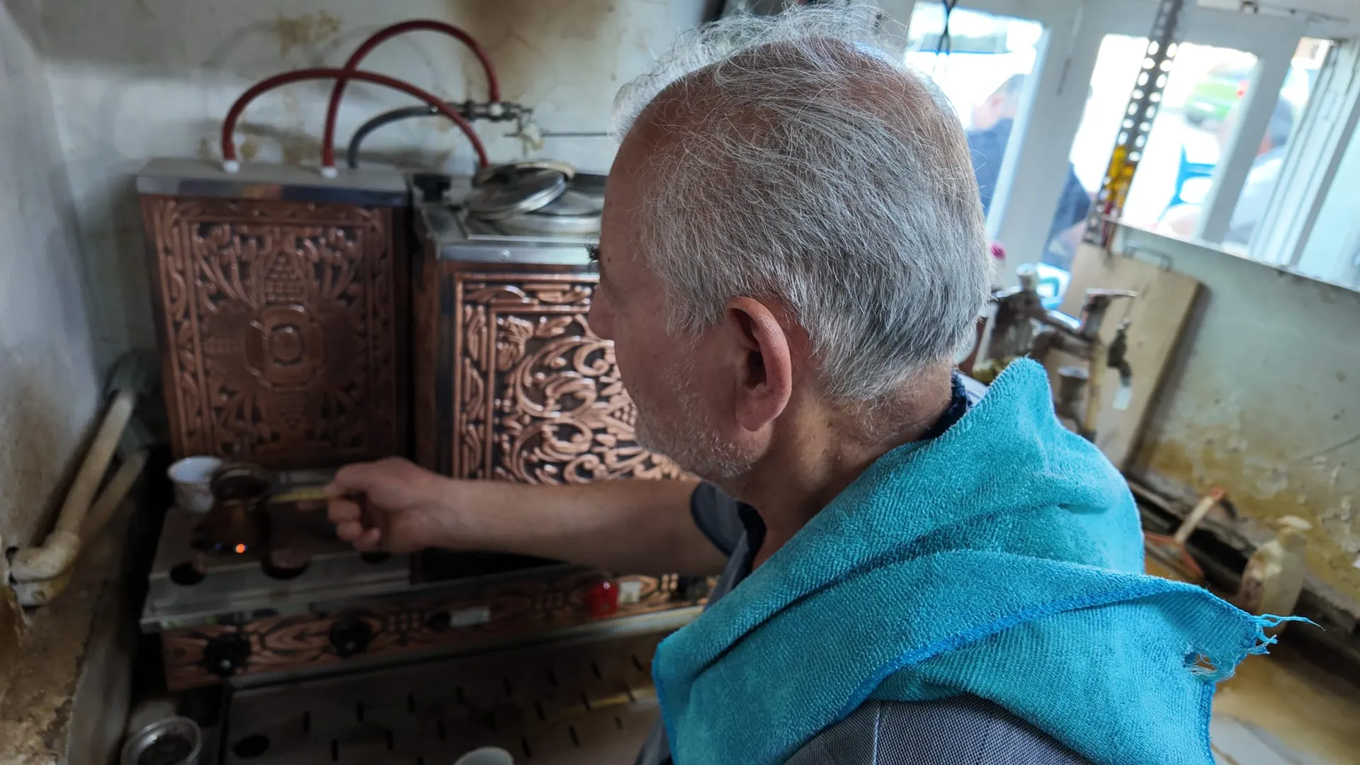 İnegöl’de Baba Yadigârı Kahveciliği Eski Değirmenle Yaşatıyor (7)