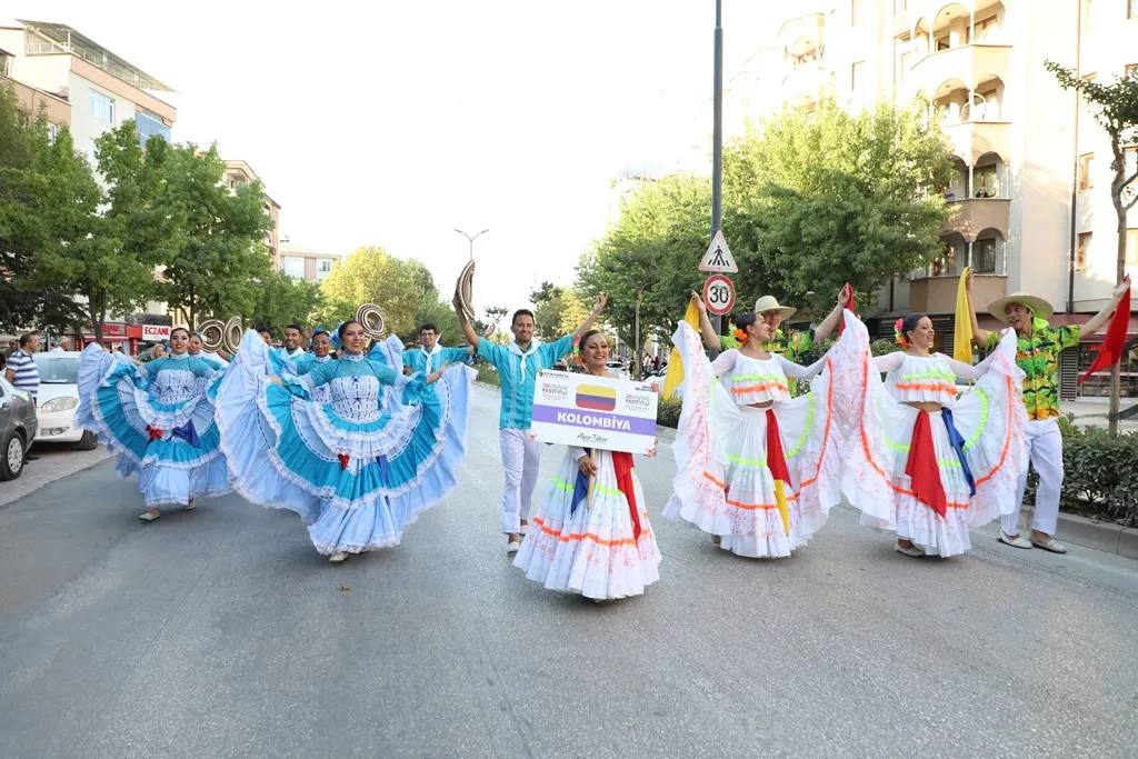 İnegöl’de Festival Heyecanı Başlıyor (3)