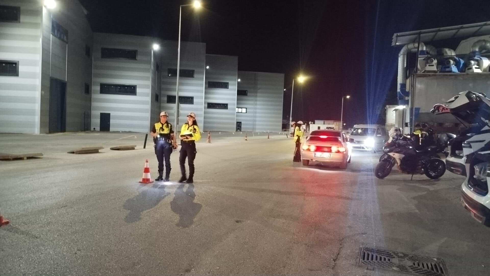 İnegöl'de Trafik Denetimi! Çok Sayıda Sürücüye Ceza (2)-1