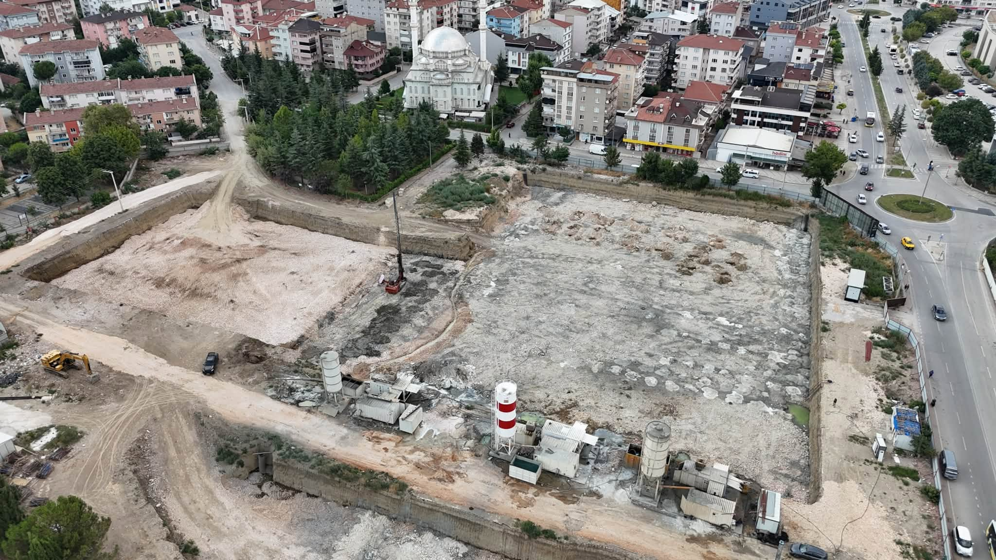 İnegöl'deki Kentsel Dönüşümde Çalışmalar Sürüyor (2)