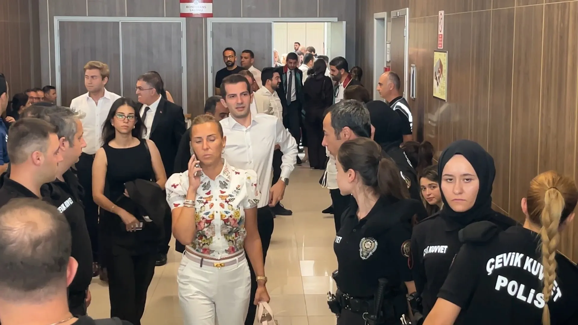 Mustafa Bozbey’in De Yargılandığı Davada Ilk Duruşmaya Ara Verildi (3)