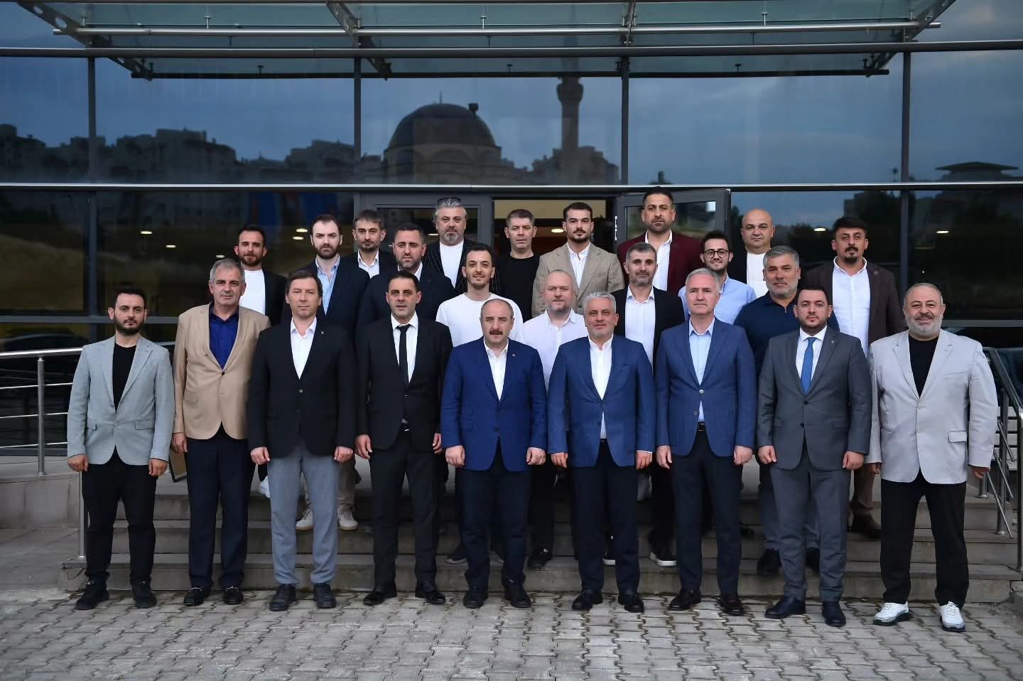 Mustafa Varank'tan İnegölspor Ve Kafkasspor'u Ziyaret (2)