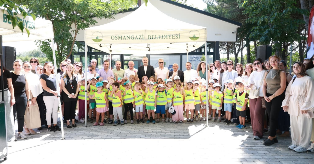 Osmangazi’de Armutköy Atlı Spor Tesisi Hizmete Açıldı (3)