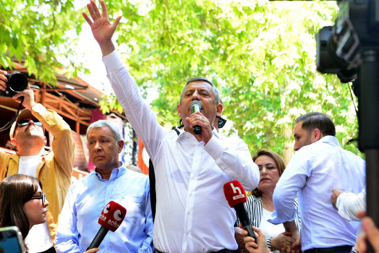 Özgür Özel’den Çankaya Belediyesi Operasyonuna Tepki “Dimdik Ayaktayız” (3)