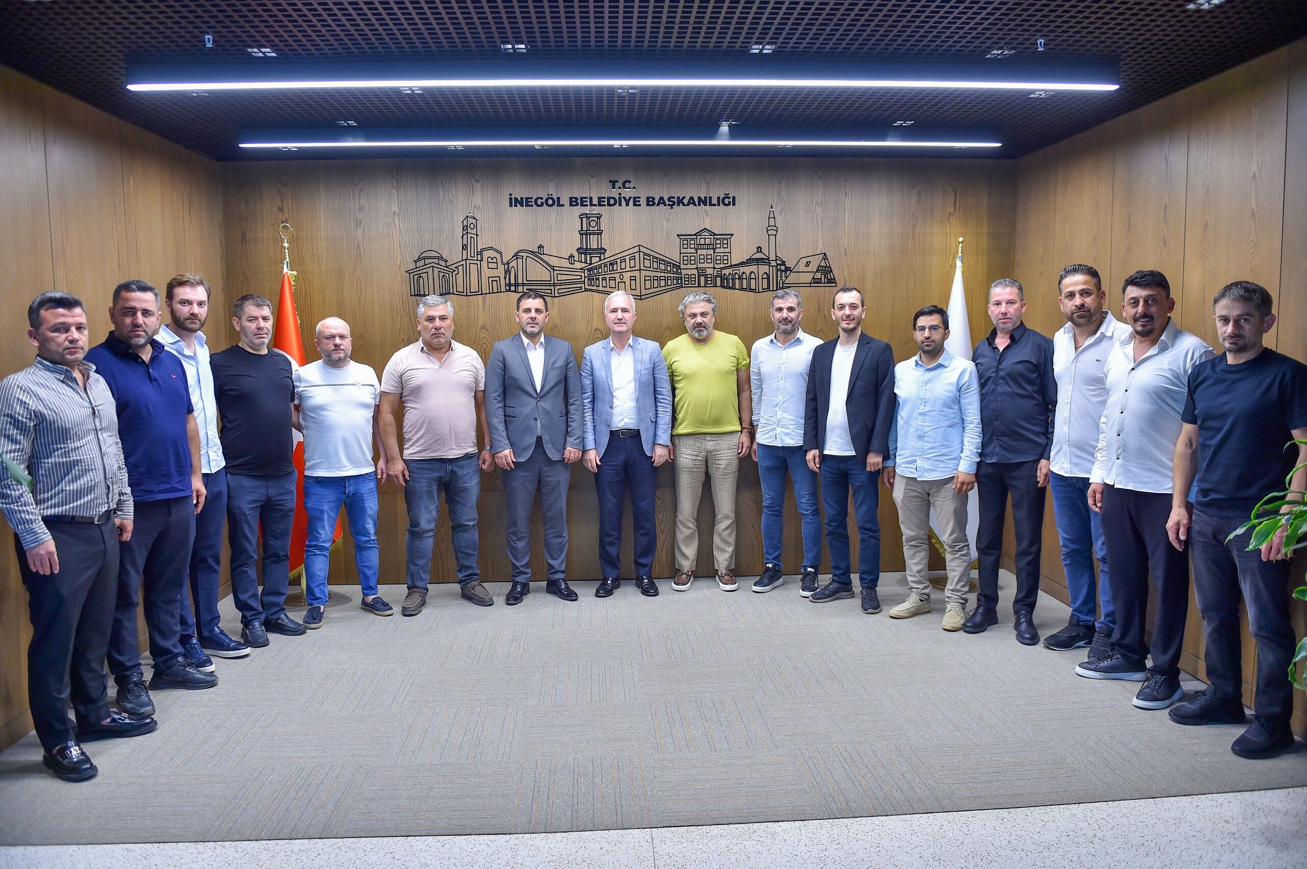İnegölspor’dan Başkan Taban’a “Birlik ve Beraberlik” Ziyareti-1
