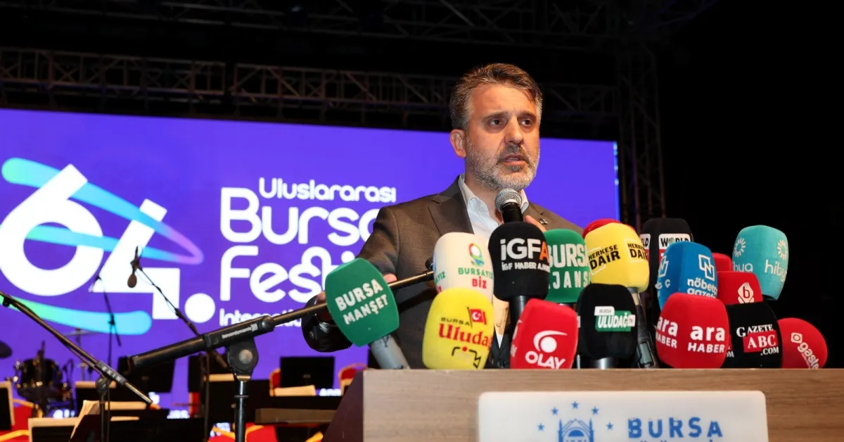 64. Uluslararası Bursa Festivali Özcan Deniz Konseriyle Sona Erdi (4)