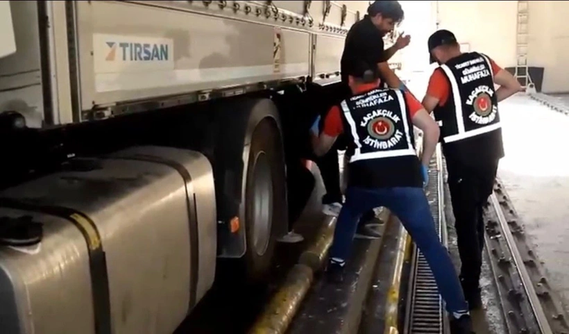 Arif Kocabıyık Tırın Altına Gizlenmiş Halde Yakalandı (1)