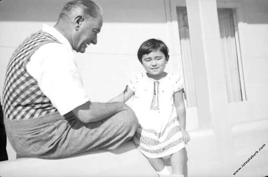 Atatürk'ün Manevi Kızı Ülkü Adatepe Hayatını Kaybetti... İşte Hayat Hikayesi (2)-1