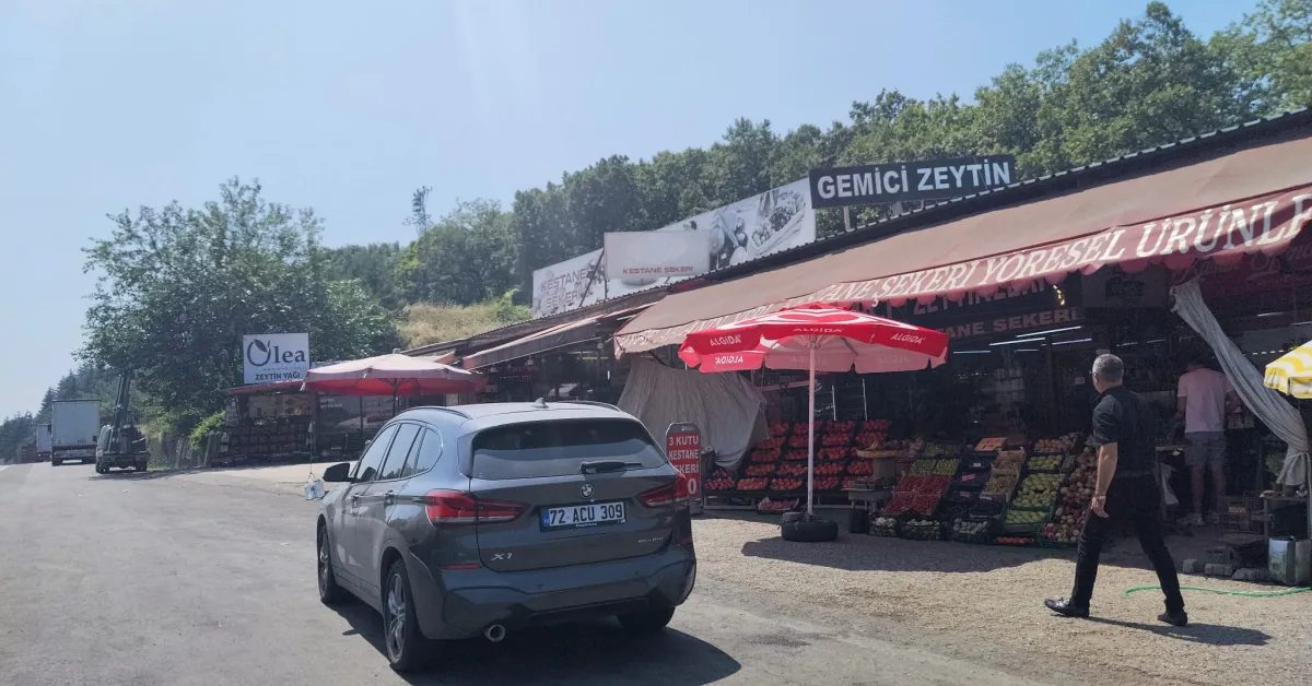Bursa Ankara Yolundaki Köylü Pazarı Sürücülerin Uğrak Noktası Oldu (3)