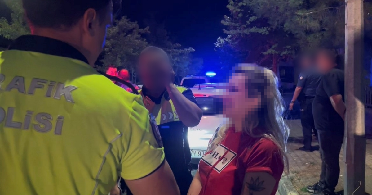 Bursa’da 2.34 Promil Alkollü Sürücü Kaza Yaptı “Sanane” Diyerek Karşılık Verdi (3)