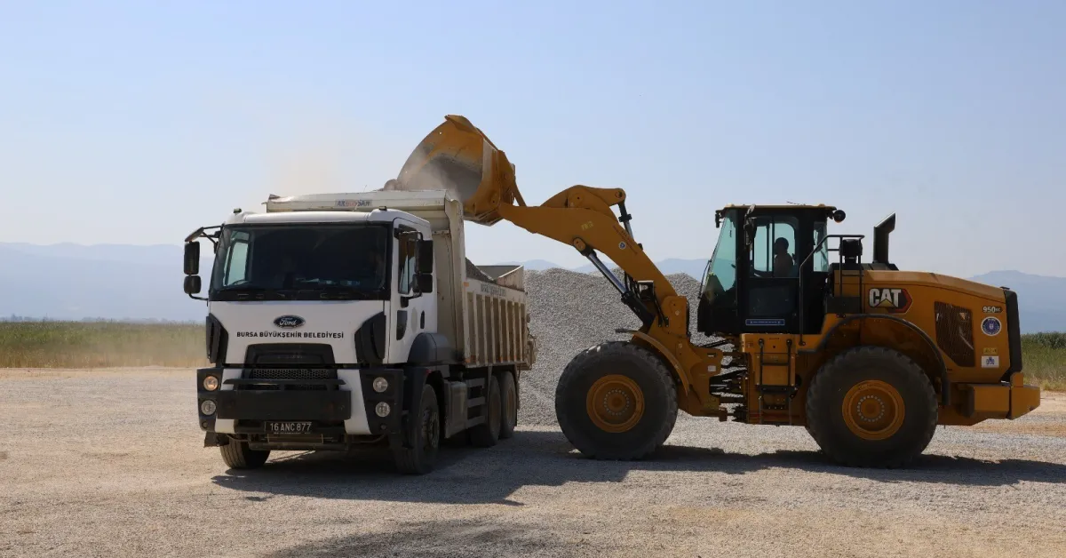 Bursa’da 5 Ilçede Yol Yenileme Çalışması Büyükşehir Sahada (4)