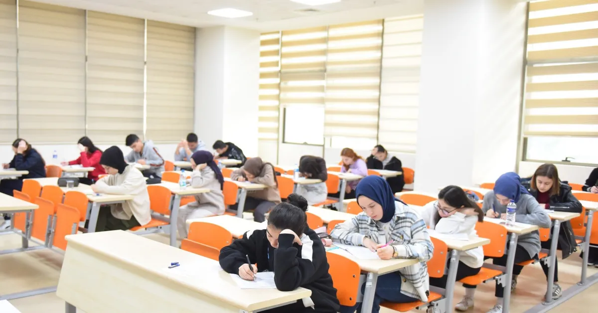 Bursa’da Kpss Adaylarına Ücretsiz Deneme Sınavı Fırsatı (2)