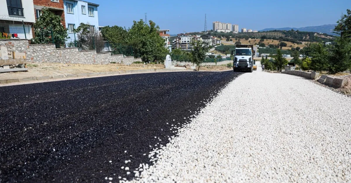 Bursa’da Mezarlık Yolları Yenileniyor (5)