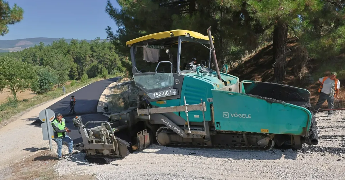 Bursa’da Orhaneli’nin 1,5 Kilometrelik Bağlantı Yolu Yenilendi (4)