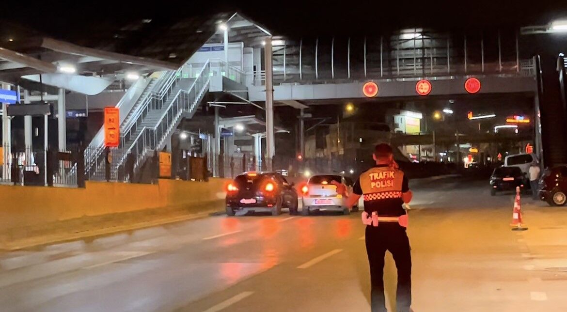 Bursa’da Tamire Bırakılan Araçla Trafiği Tehlikeye Attı! Sürücü Alkollü Çıktı (3)
