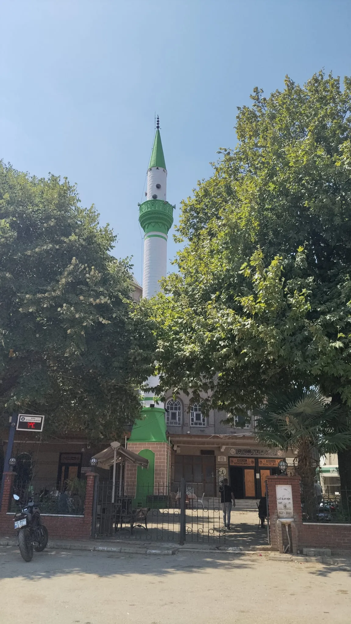 Bursa'nın O Köyünde Cenazelerde Pide Dağıtımı Kaldırıldı! Vatandaş Istedi Ihtiyar Heyeti Uyguladı (2)